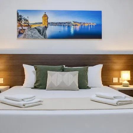 Belmonte Heights Flat 2bdr Apartment *